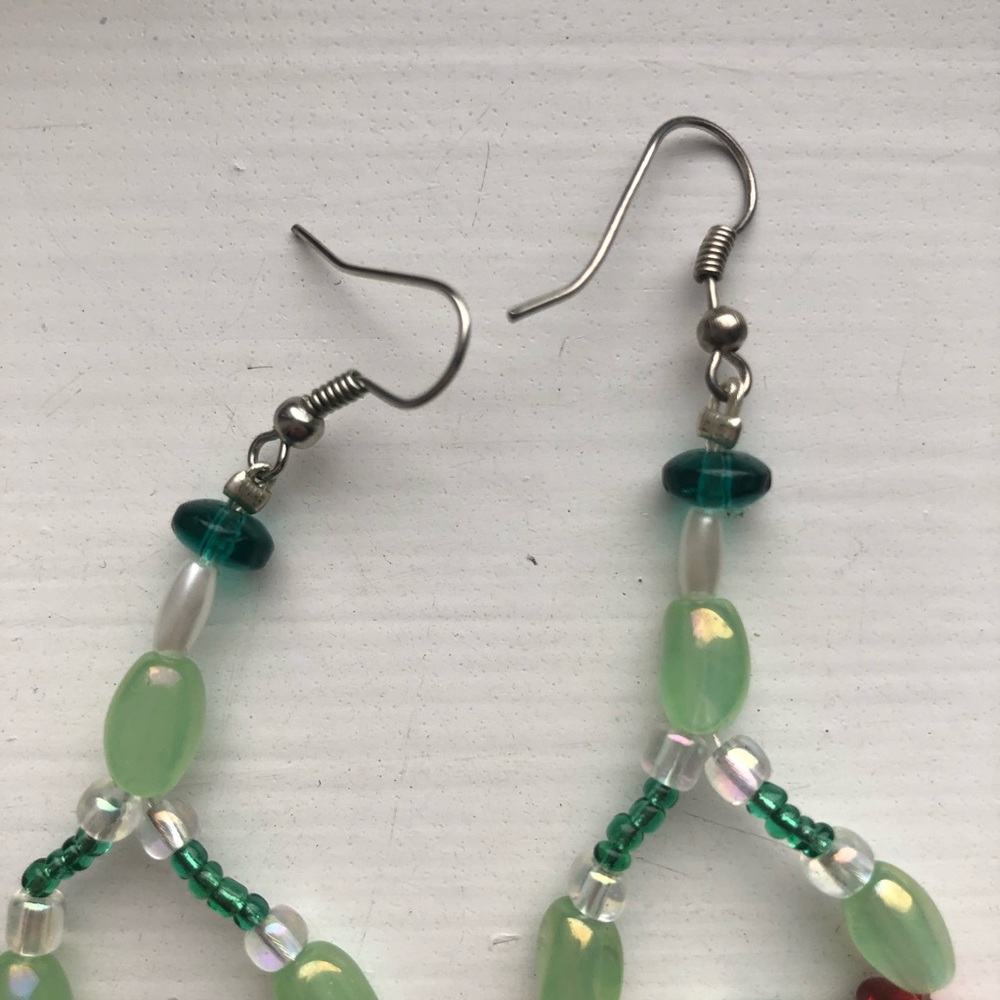 Boho green & red beaded drop earrings - Picture 2 of 6
